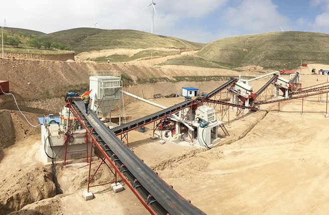 甘肅慶陽時(shí)產(chǎn)450-500噸花崗巖破碎骨料生產(chǎn)線
