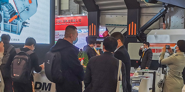 【直擊現(xiàn)場·開展第三天】精彩繼續(xù)！360°展示東蒙E6.530展臺盛況，聚焦baumaCHINA2020現(xiàn)場搶先看！