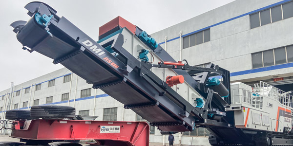 【發(fā)貨快報】捷報頻傳！上海東蒙DMI160RS履帶移動反擊破火速發(fā)往客戶前方，助力客戶砂石骨料項目